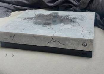 Konsola Xbox One x limited edition gears of war