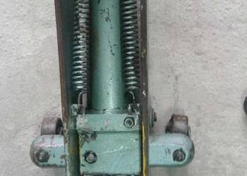 polski podnośnik hydrauliczny wózkowy typu żaba 16T