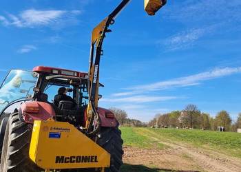 Mulczer McCONNEL do poboczy i rowów z wysięgnikiem  5,5m  Kosiarka bijakowa