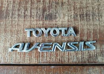 TOYOTA emblemat znaczek napis klapy