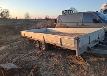 Laweta przyczepa ciężarowa