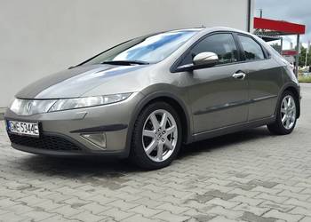 Honda Civic UFO VIII 1.8 automat 06 r skóra xenon dach panoramiczny 5 drz