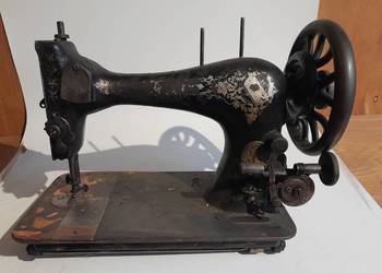 Stara zabytkowa maszyna do szycia Singer zabytek retro vintage