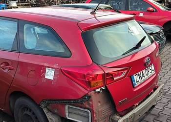 ĆWIARTKA BŁOTNIK LEWY TYŁ TOYOTA AURIS II 3R3