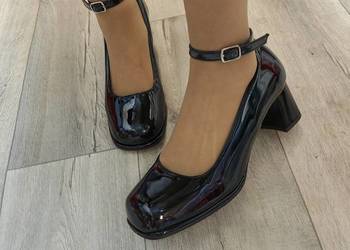 (42) Czarne czółenka wieczorowe z zapięciem, NOWE