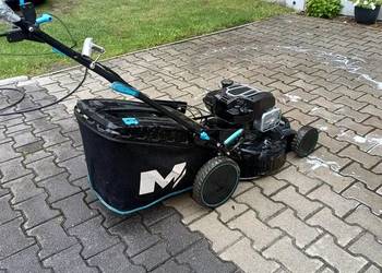 Kosiarka spalinowa z napędem mocna