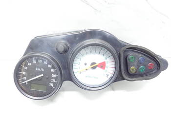 Licznik Prędkościomierz Zegar Zegary Suzuki SV 650 98-02r