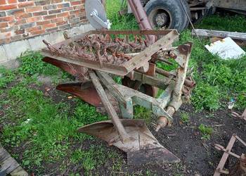 Pług 3 skibowy ładny