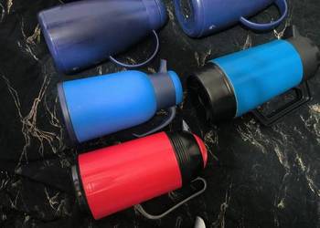 Termosu o pojemnościach 1l i 1,9l z pompką