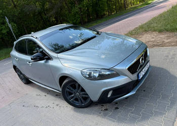 Volvo V40 Cross Country 2.0 D3 150KM Navi Virtual Po Dużym Przeglądzie Zar…