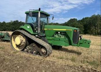 Ciągnik John Deere 8300T gąsienicowy 8400