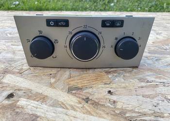 Panel regulator klimatyzacji i wentylatora samochodu Opel Astra H