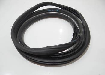 USZCZELKA DRZWI PRAWY PRZÓD BMW X3 E83 LCI