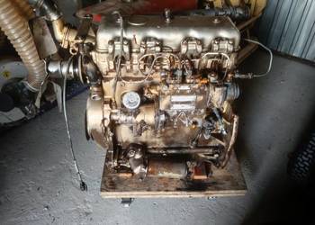 Massey Ferguson 35 silnik typ 23C