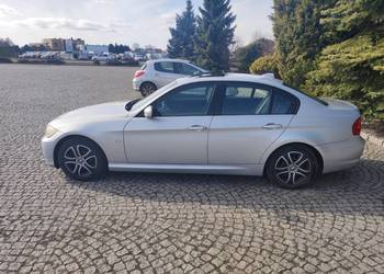 BMW E90 320i benzyna