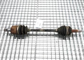 PÓŁOŚ LEWY PRZÓD HYUNDAI i30 2.0 143KM 07-12 PRZEGUB