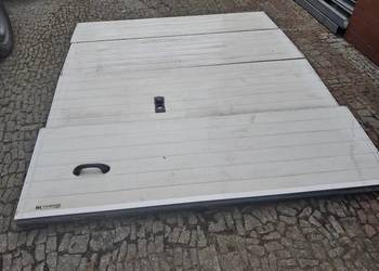 Brama garazowa panelowa