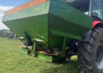 Rozsiewacz nawozu Amazone