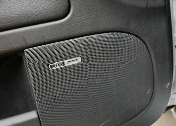 Kratka maskownica głośnika Bose Audi A4 B6 B7 przód lewy