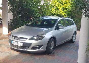 Opel Astra J 1.6 benzyna