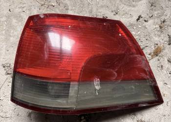 Lampa tylna dymiona Opel vectra c