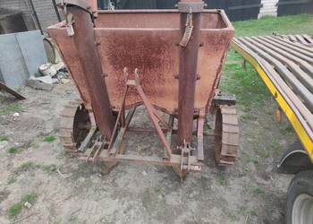 Sadzarka do ziemniaków automat