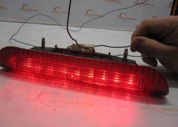 NISSAN JUKE I 13r światło STOP