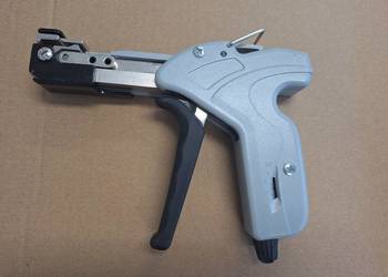 WKK - Narzędzie do montażu opasek zaciskowych/ pistolet do opasek stalowych