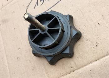 Audi 89 90 B4 4A0803899 śruba koła zapasowego