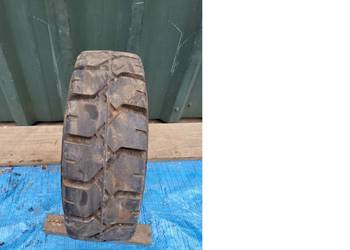 KOŁO BKT 18 X 7 - R 8 180/70-8 PEŁNE 18x7-8 OPONA