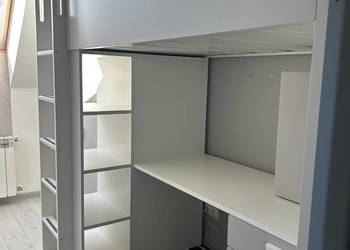 Sprzedam łóżko na antresoli z biurkiem dodatkową szafką i materacem