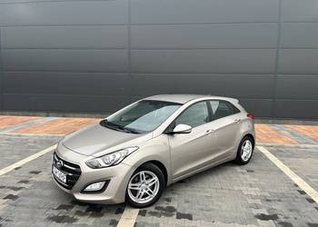 Hyundai i30 blue 1.6 CRDi YES Gold