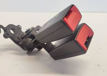 SEAT LEON III ZAPINKA PASA TYŁ 5F0857739