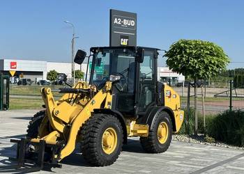 FABRYCZNIE NOWY CAT 906