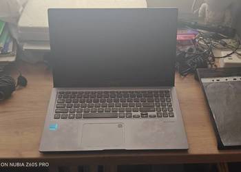 15,6" i3 11th gen. 8Gb Ram 256Gb SSD