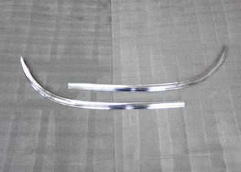Mercedes W108/109 Listwa przedniej szyby dolna