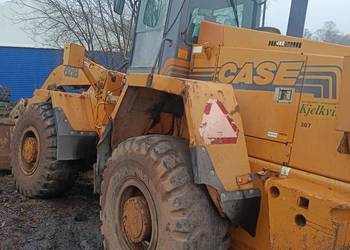 Ładowarka kołowa CASE 621B 1998r