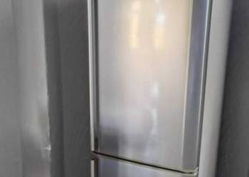 Lodówka Samsung  no ftost 185 cm.  Zapewniam transport