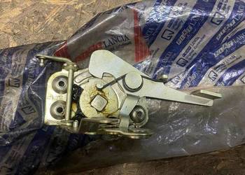 Zamek drzwi prawy Fiat 126p 4275712 nowy oryginalny