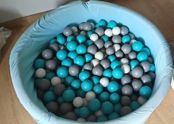 Basen piankowy z kulkami