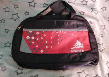 Nowa podrozna torba sportowa