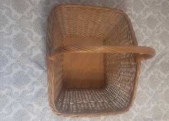 Kosz na drewno do kominka.