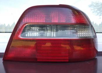Volvo S40 I LIFT sedan lampa tył tylna prawa wkład oprawka oryginał