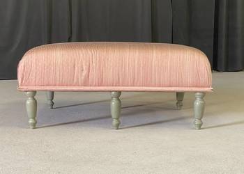 Podnóżek / pufa na toczonych nogach vintage