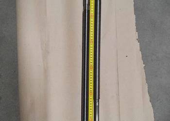 Śruba wzdłużna z nakrętką do tokarki TUR-560
