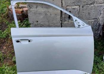 Drzwi prawy przod prawe przednie skoda Fabia 3 III srebrne
