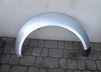 AUDI A2 LISTWA BŁOTNIKA PRAWY TYŁ
