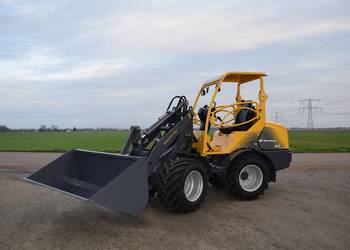 Ładowarka przegubowa EUROTRAC W12F z ramką ochronną KUBOTA