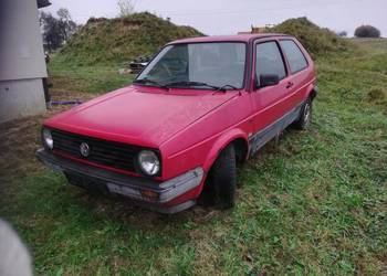Sprzedam Volkswagen Golf 2. 1.3. Uszkodzony.