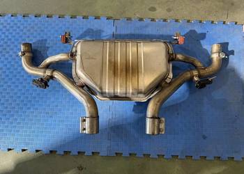 Aston Martin końcowy tłumik